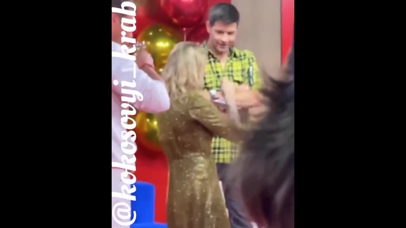 Дмитренко флиртует с машей бухун