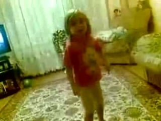 Девочка жестко пилит родителей)))