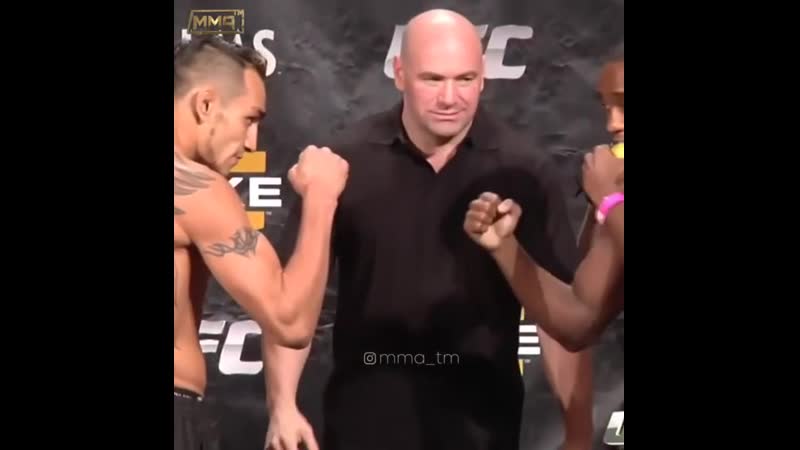 Ив эдвардс любитель покушать на взвешивании 😹