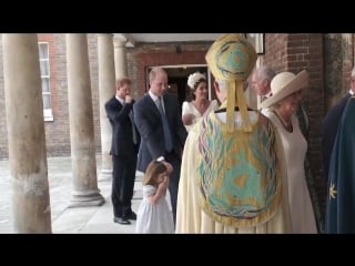 Members of the royal family arrive at st jamess palace for the christening of prince louis