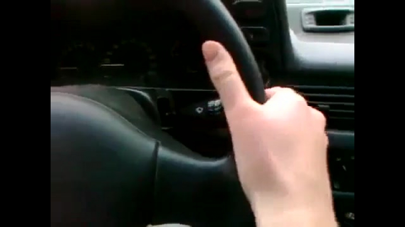 Когда учишь девушку водить