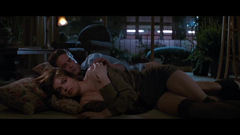 Джинн трипплхорн (jeanne tripplehorn nude scenes in "basic instinct" 1992)