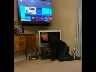 Папка нашёл старый телик, а всё зря