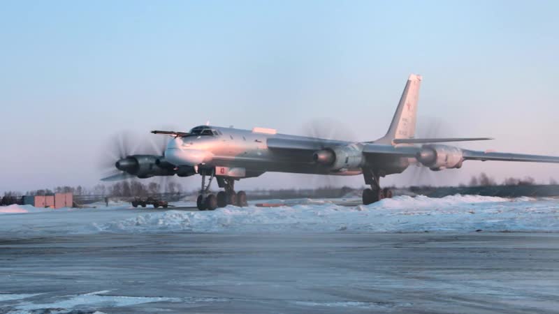 Два стратегических ракетоносца ту 95мс с россии выполнили плановые полеты над нейтральными водами акваторий японского, желтого