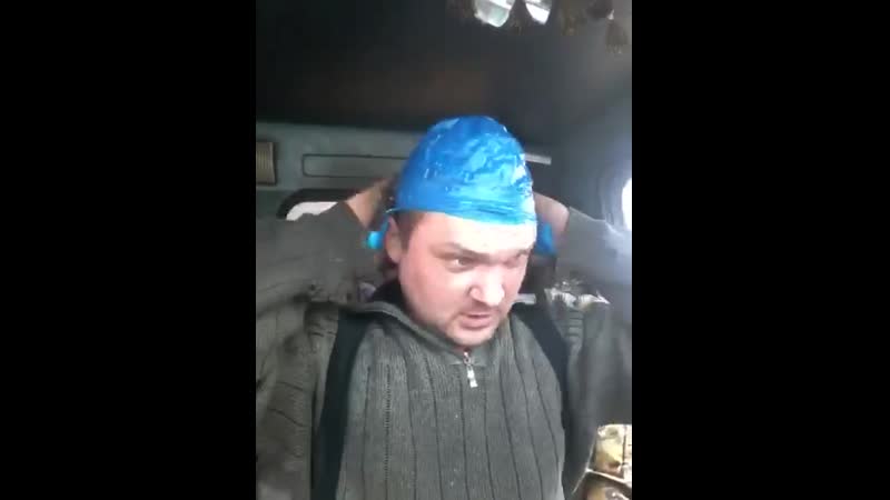 Каску за рулём одевать