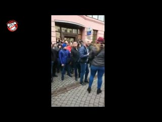 Ивано франковск 19 03 19 нацпетухи порошенко шайбу!шайбу!шайбу