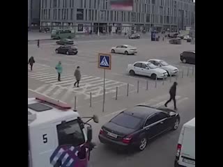 Попал в мёртвую зону 480 mp4