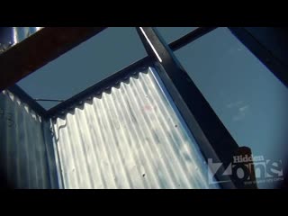 Симпатичная девчуля и её толстая подруга подсмотр, кабинки, скрытая камера