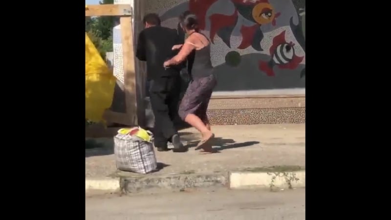 Любящий зять, спешит к тёще копать картошку!))