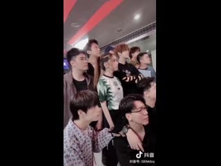 Luhan @ 201012 's chinese tiktok update