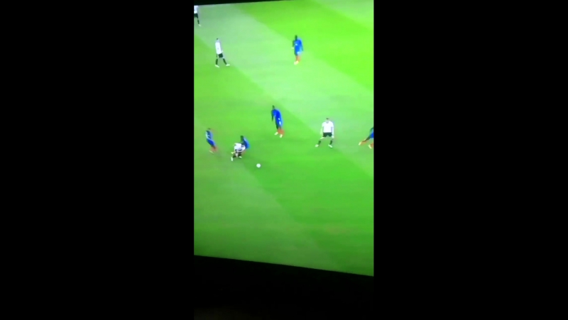 Mesut özil vs payet and matuidi