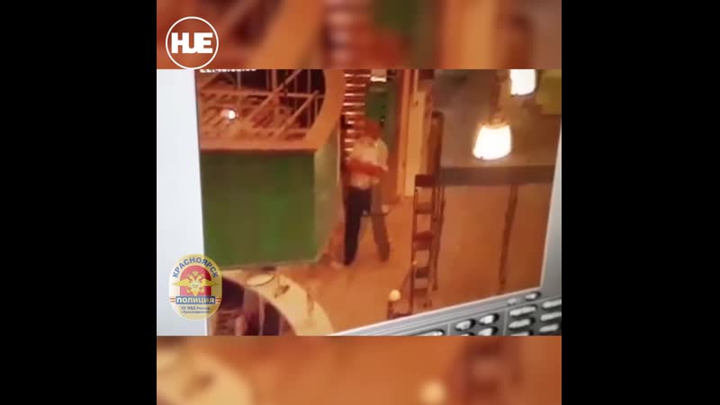 В красноярске будут судить мужчину, который обещал взорвать гранатой супермаркет за то, что ему пробили товар без скидки