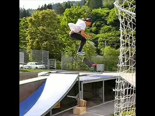 Willian pilz / 360 flip late quint flip