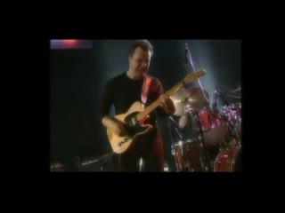 Вспомнилась пьеса "freedom jazz dance" (music by eddie harris), в исполнении "игорь бойко бэнд" в клубе igor butman