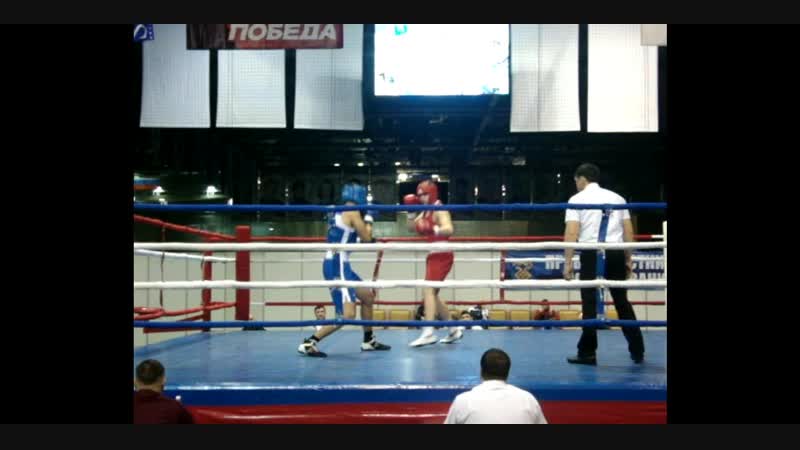 4 9 февраля г тольятти первенство приволжского федерального округа в ринге денисенко максим вес до 80 кг 1/4 финала