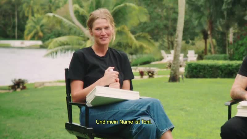 Toni garrn & alex pettyfer spielen the newlywed game