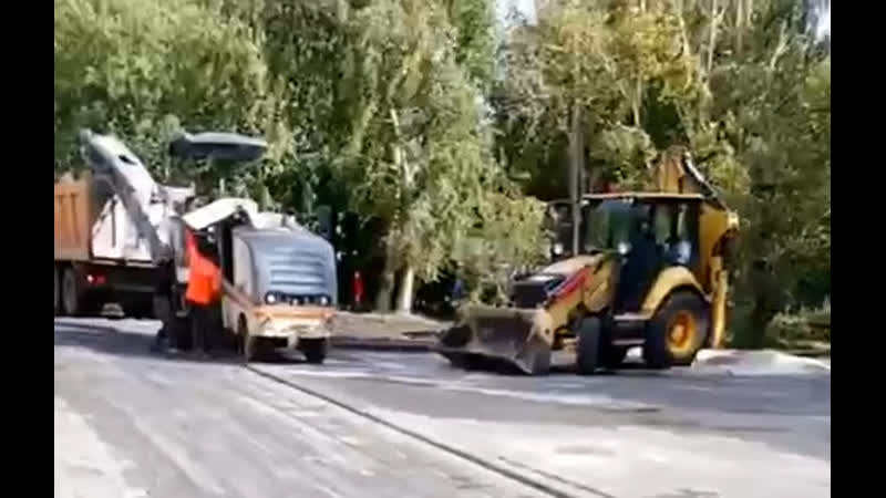 Снимают бракованный асфальт