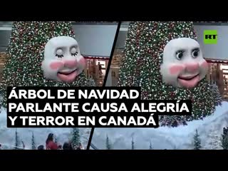 Un árbol de navidad parlante perturba las redes sociales con su imagen