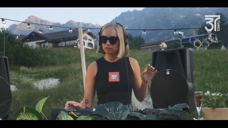 Yulia niko live @ grusha x krasnaya polyana, sochi by 37tunes