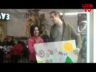 Love radio акция "обними меня" 16 12 2009