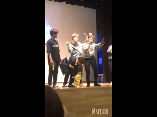 [180427] unb @ fansign dongja art hall