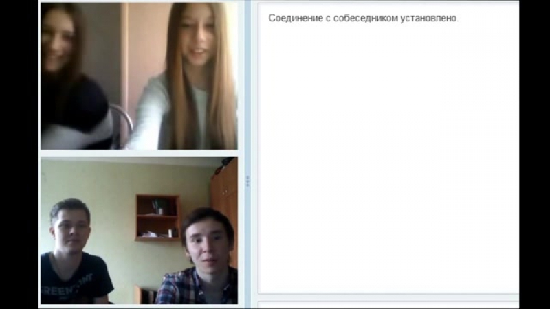 Emily addison лижется с подругой на кровати