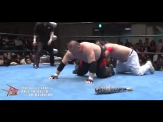 A kobayashi, r ito, j numazawa & m takeda vs k hoshino, m inaba, m takahashi & t tsukamoto [scramble bunkhouse street f