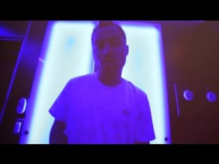 Strainge sessions in the studio with reo cragun