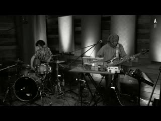 Yan fisher & his imaginary band танцы в холмах (live “частота itv")