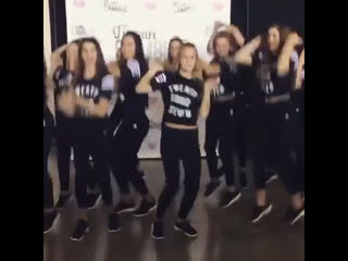 Гад блесс кайя гербер