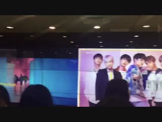 This has to be the funniest video in history yall cant even spell triggered lmaooo