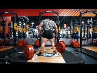 Derek lunsford trains hams & glutes 6 weeks out from mr olympia 2021