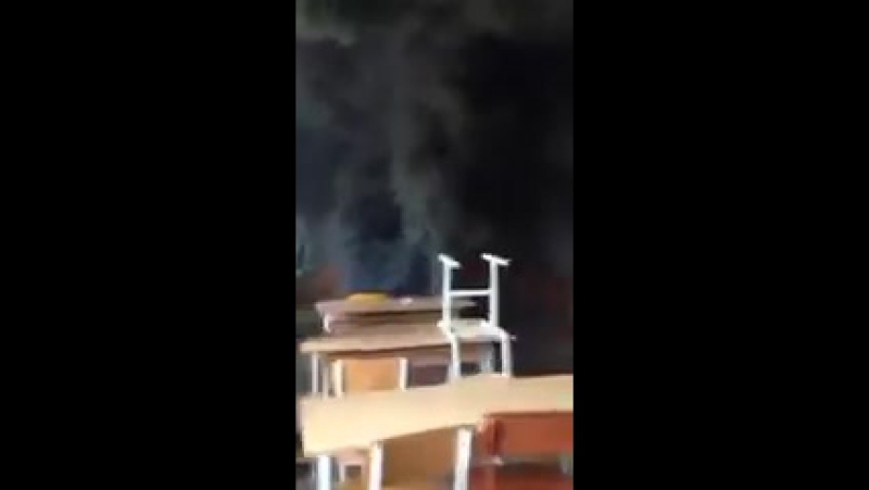 Дымовая шашка в школе