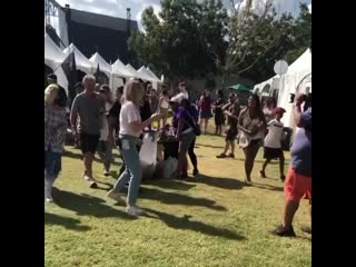 Billie backstage at @aclfestival in austin