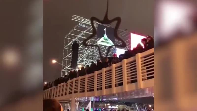 Обрушение пешеходного моста в парке горького,
