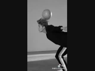 Luhan @ 190110 l'oreal men expert