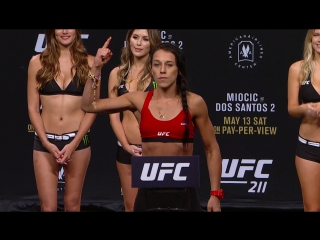 Ufc 211 weigh in joanna jedrzejczyk vs jessica andrade