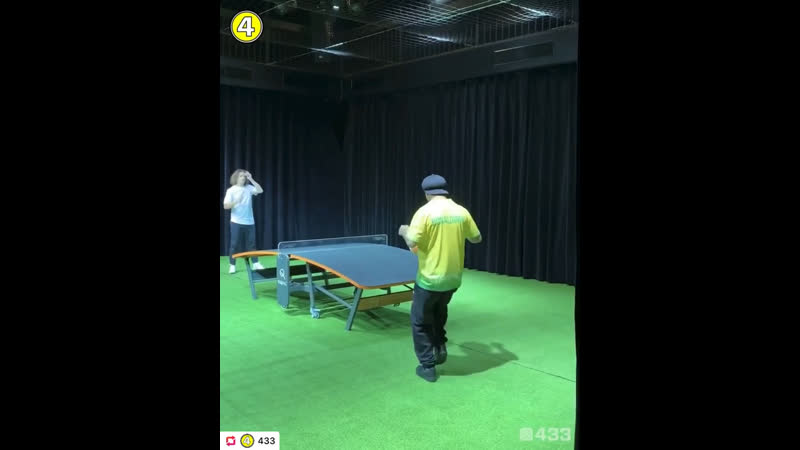 Пуйоль и роналдиньо развлекаются