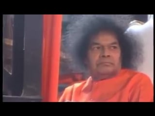 Видео sri sathya sai baba sri sathya sai baba video sonu nigam live sainath tere hazzoro naam