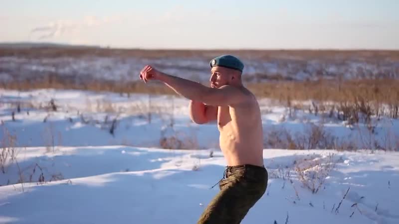 Тренироа десантника