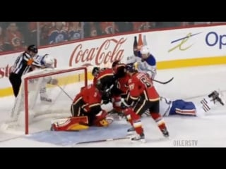 Letestu first goal / vs calgary