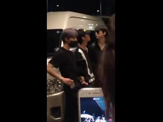 Video i lucente oggi fuori dallaeroporto di haneda in giappone, 010719 lucente 루첸트 @lucente noga mp4