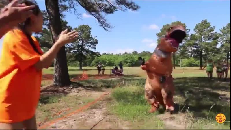 Надувной костюм динозавра