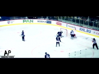 Шикарная стеночка лещенко и гилроя