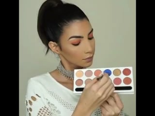 Урок макияжа с косметикой kylie