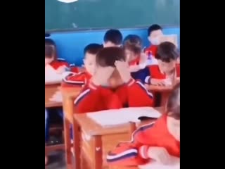 Получает знания