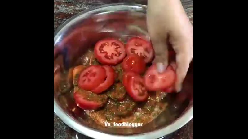 Закусочные помидорчики (ингредиенты в описании видео)