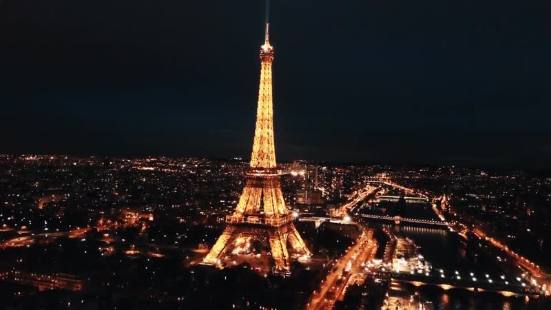 Париж с высоты птичьего полёта съёмка с квадрокоптера