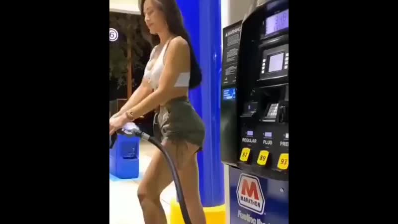 Tverkaet na zaprae krasivaja figurka i devuwka spcs me mp4