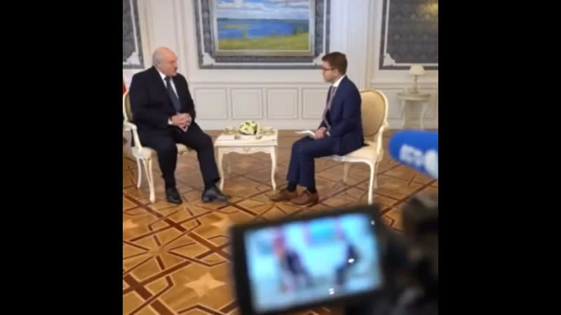 Как понимать вашу демократию, все вы пляшете под американскую дудку